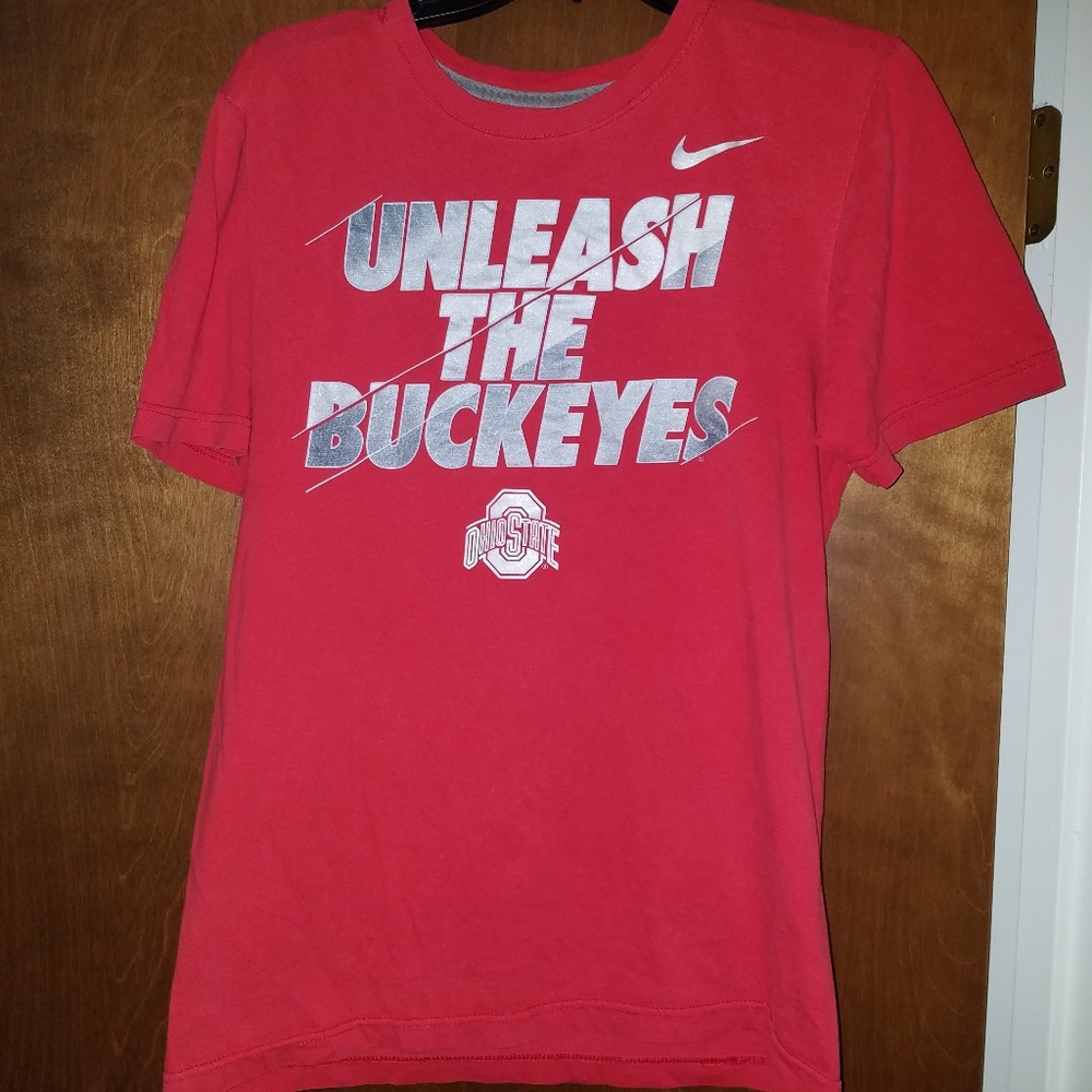 Short sleeve shirt